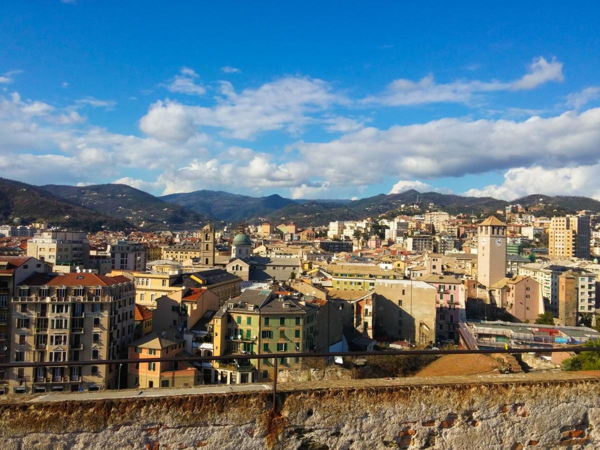 Appartamento Indipendente A Due Passi Dal Centro Savona Exterior photo