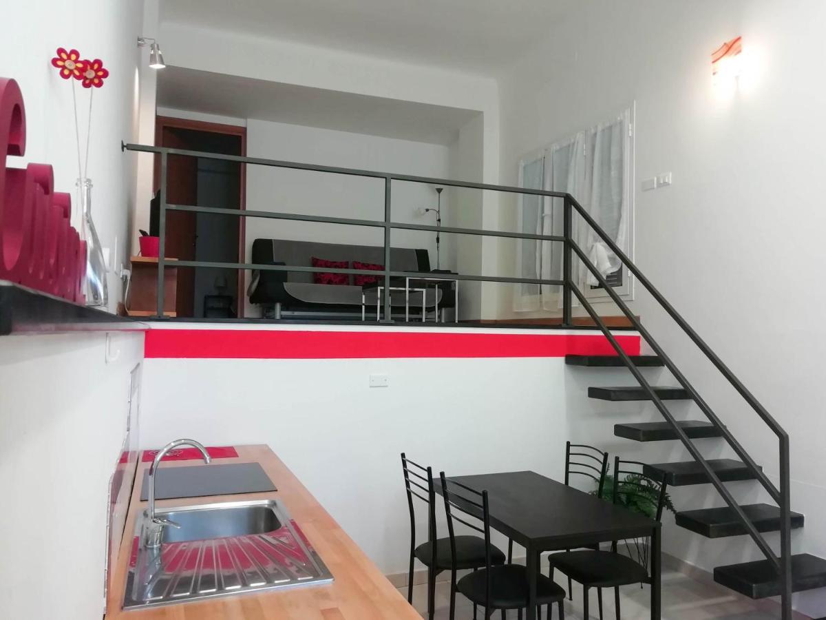 Appartamento Indipendente A Due Passi Dal Centro Savona Exterior photo