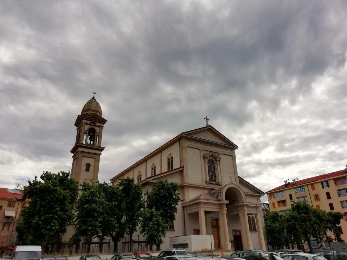 Appartamento Indipendente A Due Passi Dal Centro Savona Exterior photo